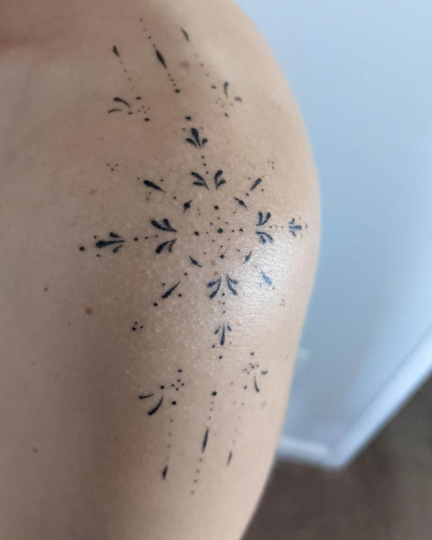 2026 tattoo trends ornamental shoulder tattoo